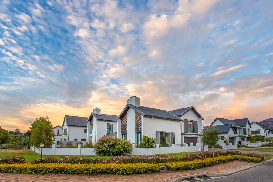 5 Bedroom Property for Sale in Val De Vie Estate Western Cape